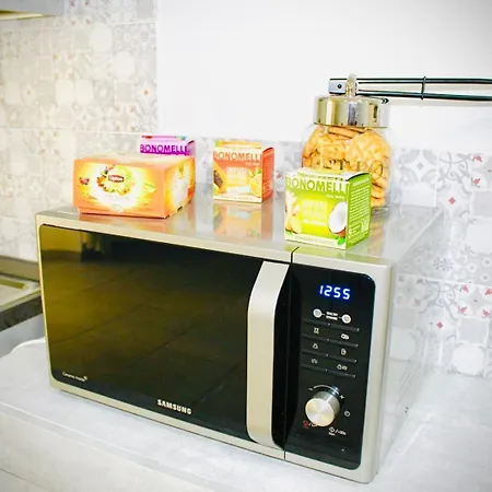 Rianna House נאפולי