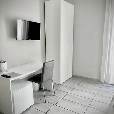 Rianna House נאפולי