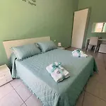 Rianna House Panzió Nápoly