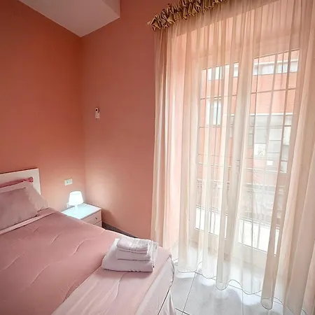 Rianna House נאפולי