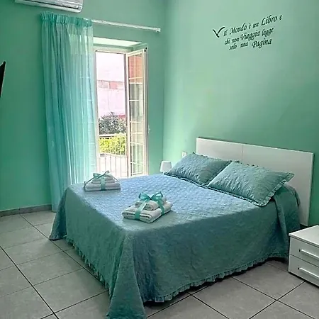 Rianna House 4* Naples
