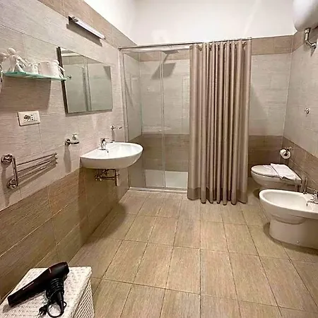 Frühstückspension Rianna House 4*